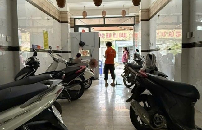Nhà mặt tiền đường 21 Gò Vấp, 4m x 18m (72m2), 6 tầng, tiện kinh doanh, có thang máy.